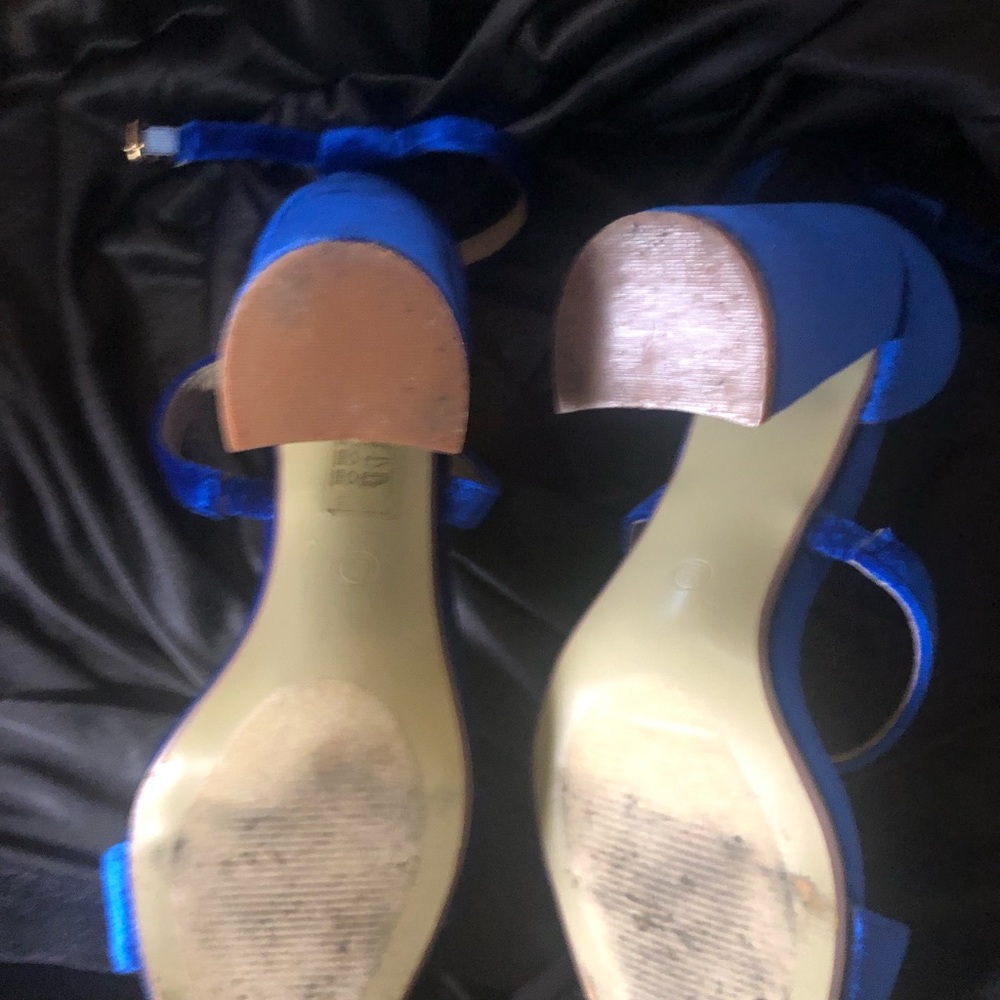 Sandals - Picture 3 of 3